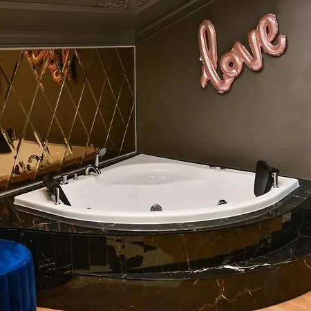 Rose Boutique Отель Тирана